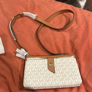 Michael Kors Crossbody